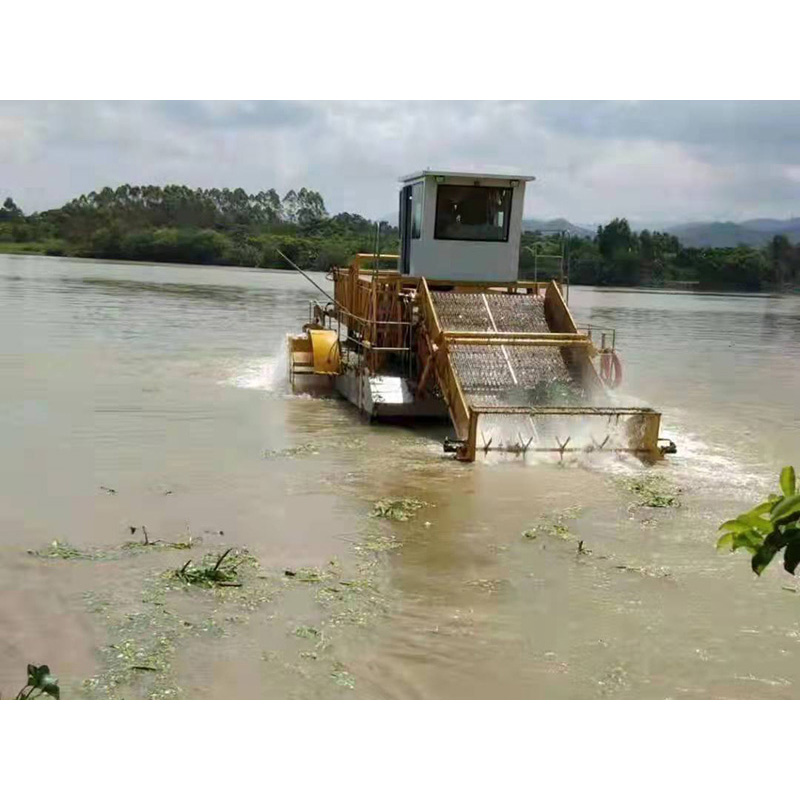 水葫芦打捞船